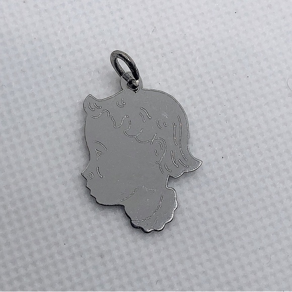 Vtg Sterling Child Baby Girl Boy Mini Charm for Charm Bracelet Room To Engrave - Picture 1 of 2